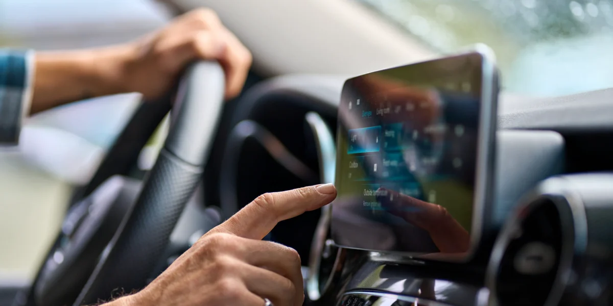 UE schimbă regulile: Ce se întâmplă cu permisele auto. Noi limite de vârstă