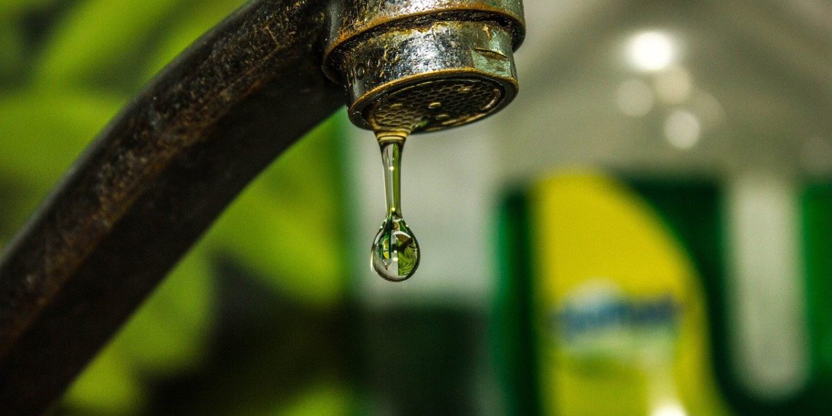 Apă potabilă, rație în Franța: Aproape 20 de orașe, afectate de caniculă