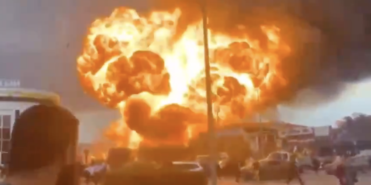 Incendiu la Pucioasa: Fum gros, evacuări la transformator