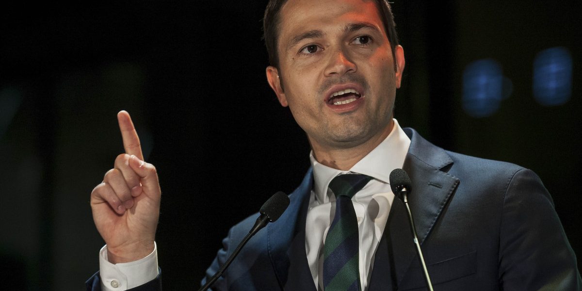 Sighiartău, dur cu Veștea: „Crede liberalii niște fripturiști”