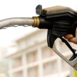 Motorina mai scumpă în 2 zile: Cât vor scoate șoferii din buzunar