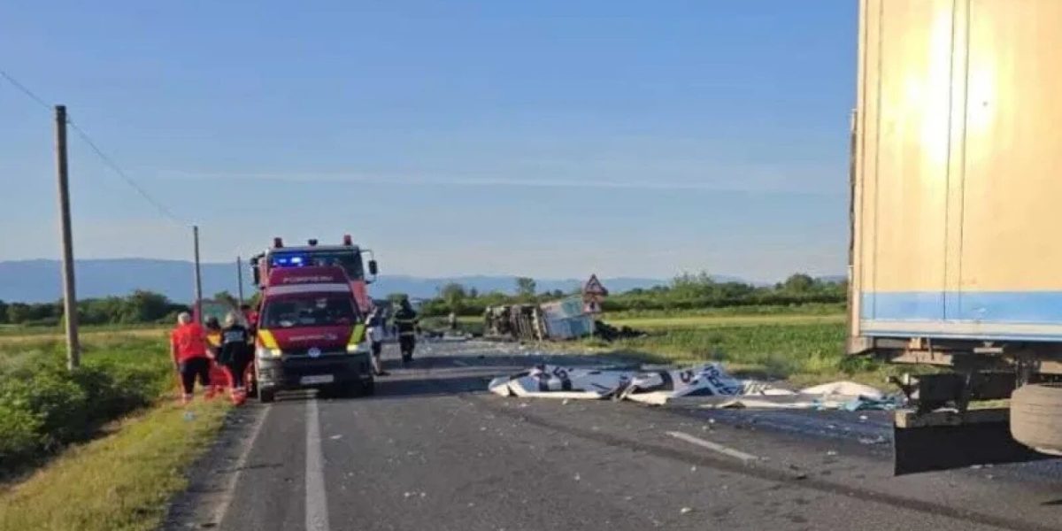DN 6: Două TIR-uri s-au sfărâmat, un mort și doi răniți