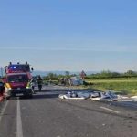 DN 6: Două TIR-uri s-au sfărâmat, un mort și doi răniți