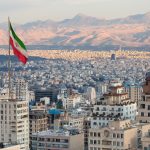 Iranul închide cerul după atacuri, tensiuni mari în regiune