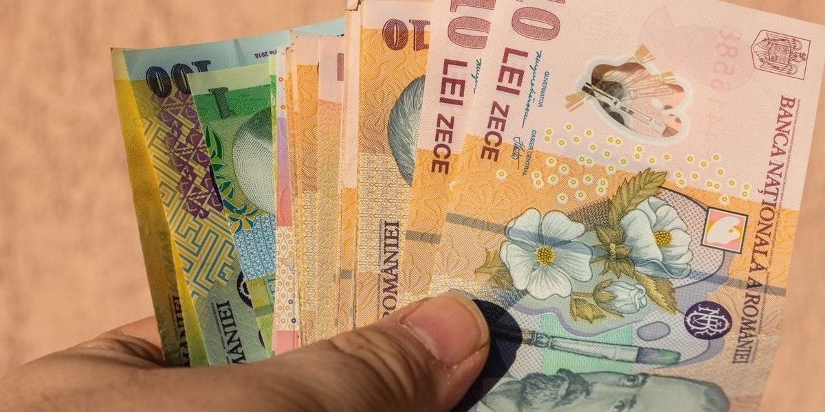 Salariul crește, dar românii vor fi mai săraci