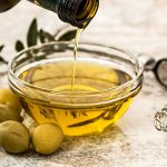 Ulei de măsline: extravirgin vs. clasic, ce cumperi de fapt