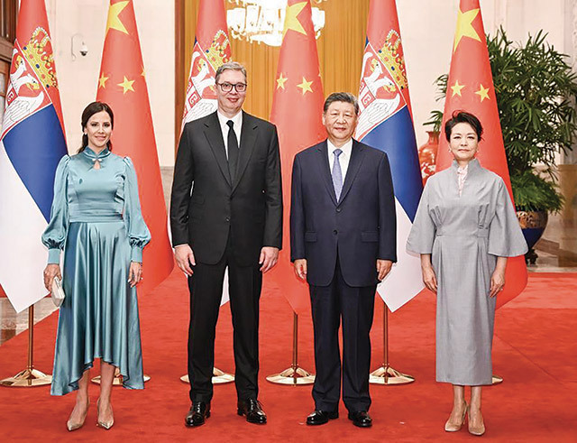 Serbia, poartă spre UE: boom chinezesc pe bani, arme și energie