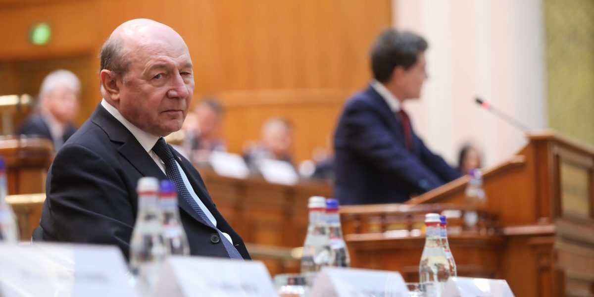 Băsescu, pe Nicușor Dan: „În ce Constituție scrie asta?”