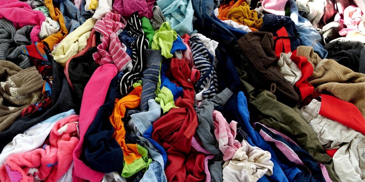 Branduri de lux: De ce distrug produsele nevândute în loc să le reducă