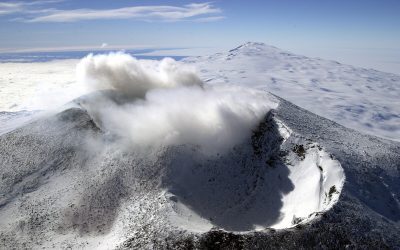 Antarctica: Vulcan unic face minuni pe Pământ