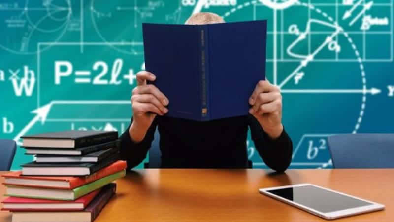 Drama profesorilor: 4 din 10 vor să plece din învățământ