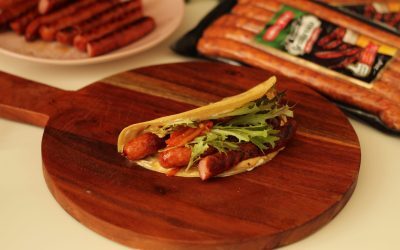 Wrap de 15 minute: cârnați, brânză și muștar