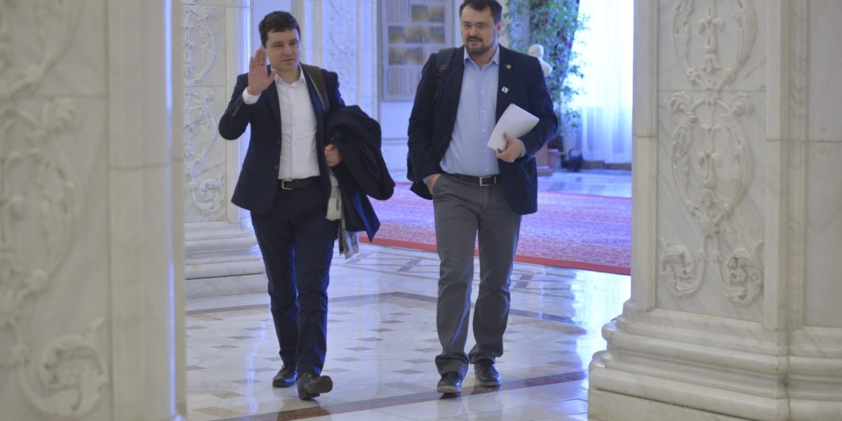 Nicușor Dan suspectat de antisemitism de la Muzeul Holocaustului