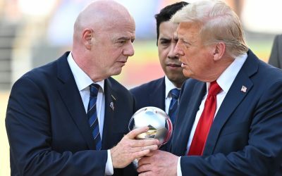 Trump: FIFA face greșeală dacă-l dă jos pe Infantino