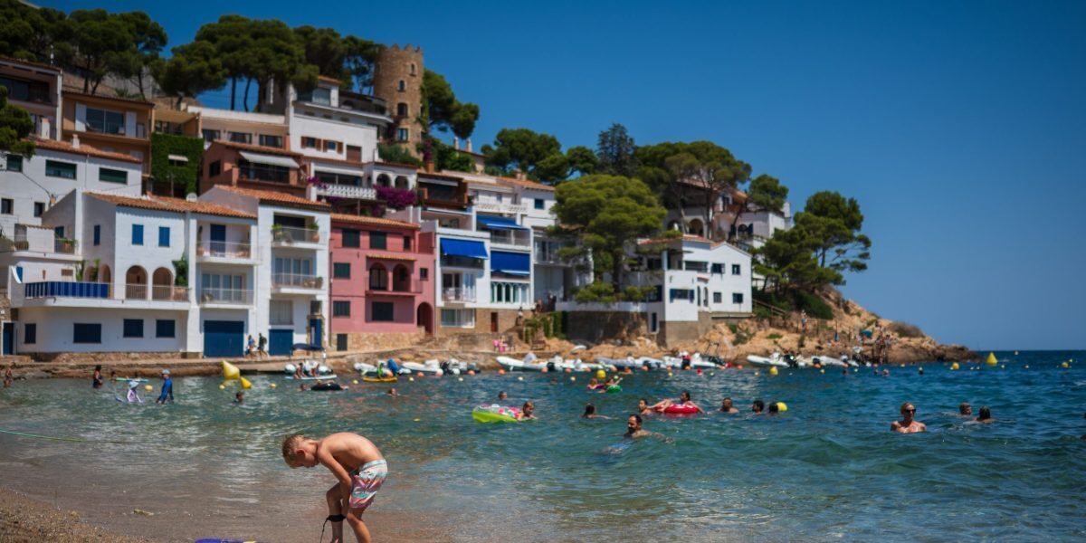 Vacanțe mai ieftine în Europa după 1 septembrie. Rămâi la plajă