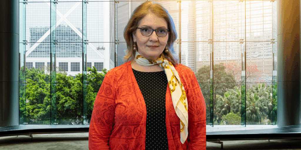 Elena Badea (Valoria): Cum construim echipe ce gândesc, nu doar execută