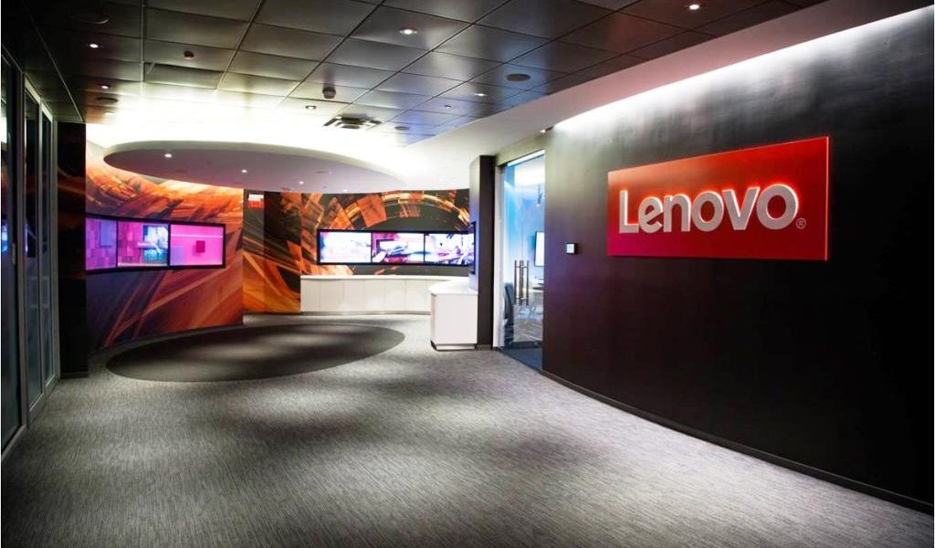 Lenovo, succes istoric: AI hibrid propulsează creșterea