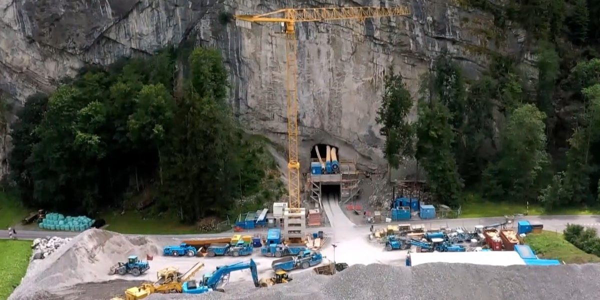 Seifuri Alpi: miliardarii plătesc o avere pentru caverne ultra-securizate