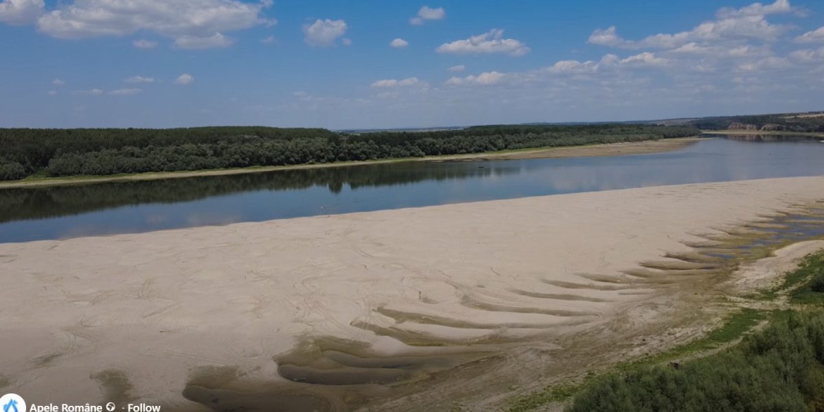 Dunărea, ultima barjă: Bolojan spune că mai avem 4-5 zile