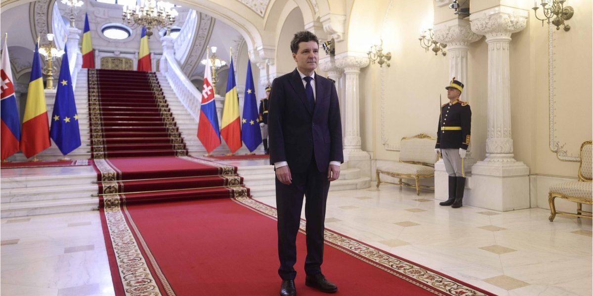 Salariu: Nicușor Dan negociază 770 mil. € cu liderii politici