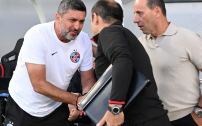 Antrenor pe muchie de cuțit: E OUT dacă pierde meciul