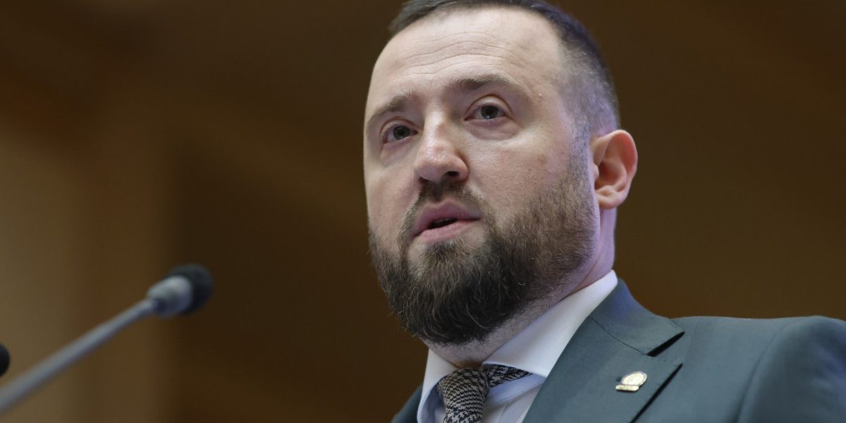 CSM îl apără pe Voineag, Ghinea depășește limita exprimării
