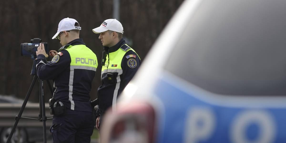 Poliția ascunsă: Radarul după copac, e legal. Ce zice legea