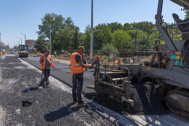 Ghencea, tronson 3: PMB a dat startul asfaltării