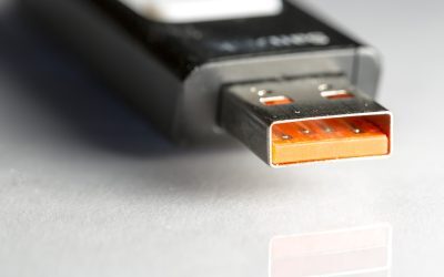 Stick USB în Windows 11: Ghid formatare și alegerea corectă