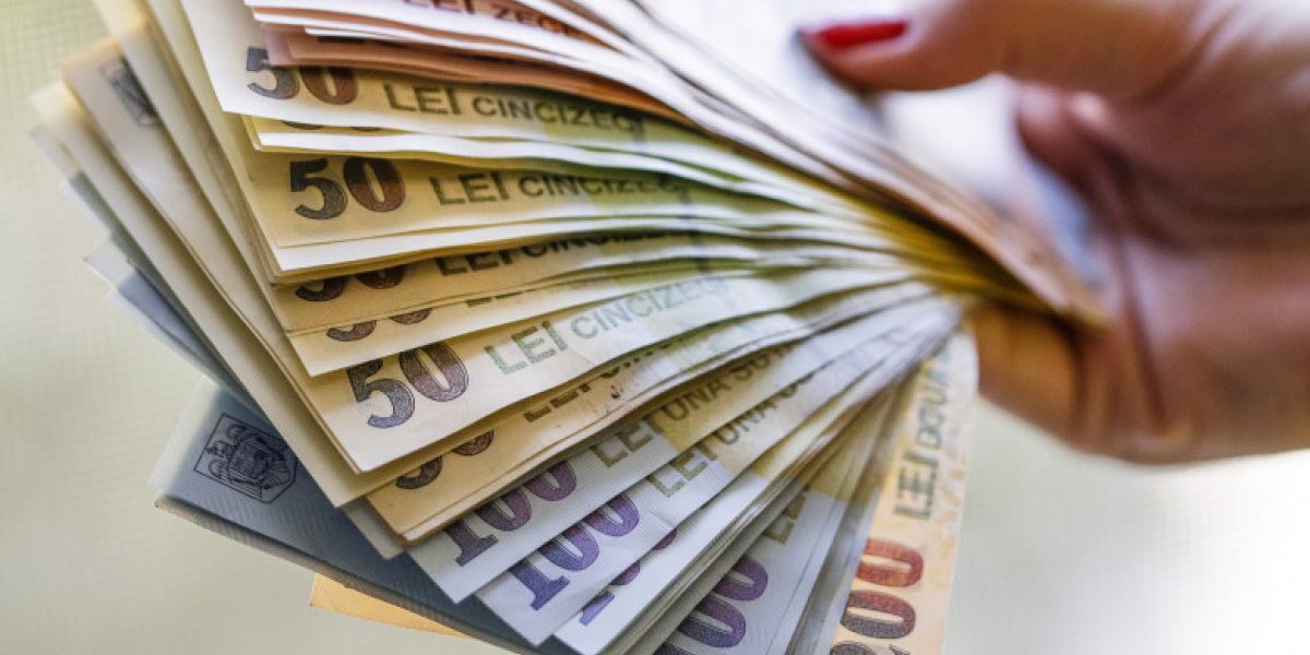 Șefă Electrica Serv, judecată pentru 4,5 mil. lei delapidați