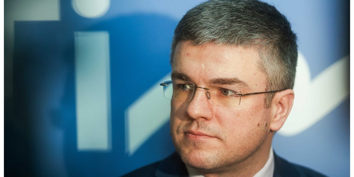 Irineu Darău: Majoritate parlamentară sau Guvern inexistent