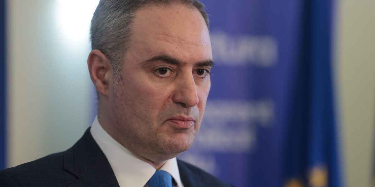Nazare avertizează: Riscuri ridicate după Fitch și Moody’s