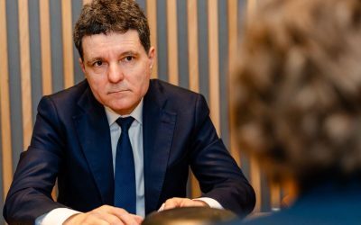 Oana Gheorghiu despre AUR: Exercițiu de PR. Ce îi reproșează lui Nicușor Dan