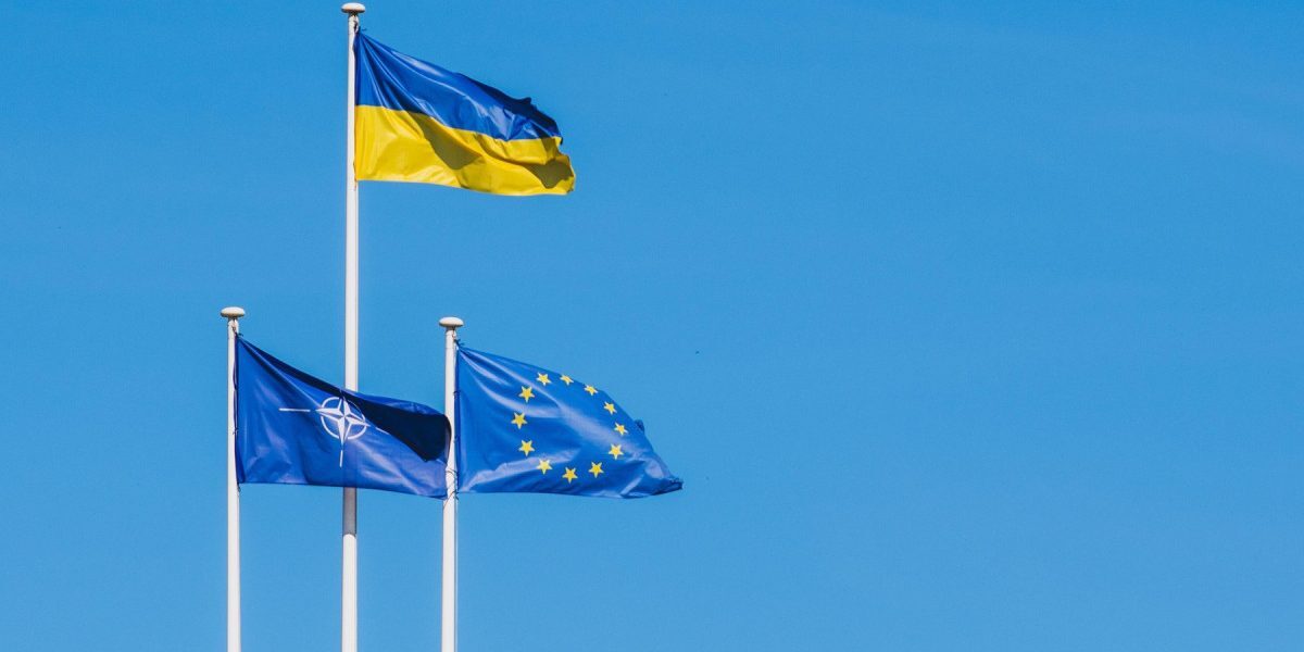 Sondaj: Scade sprijinul ucrainenilor pentru UE și NATO