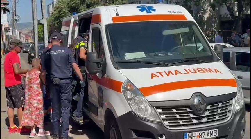 Ambulanța Harghita, atacată. Medici, uitați de Guvernul României