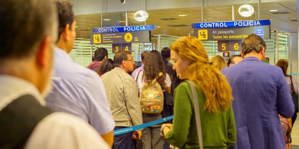 Spania, Italia la granițe: Criza migranților din Ceuta explodează
