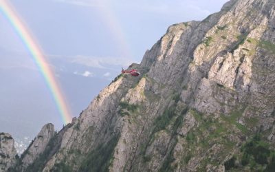 Germani salvați de pe cel mai mare perete din România