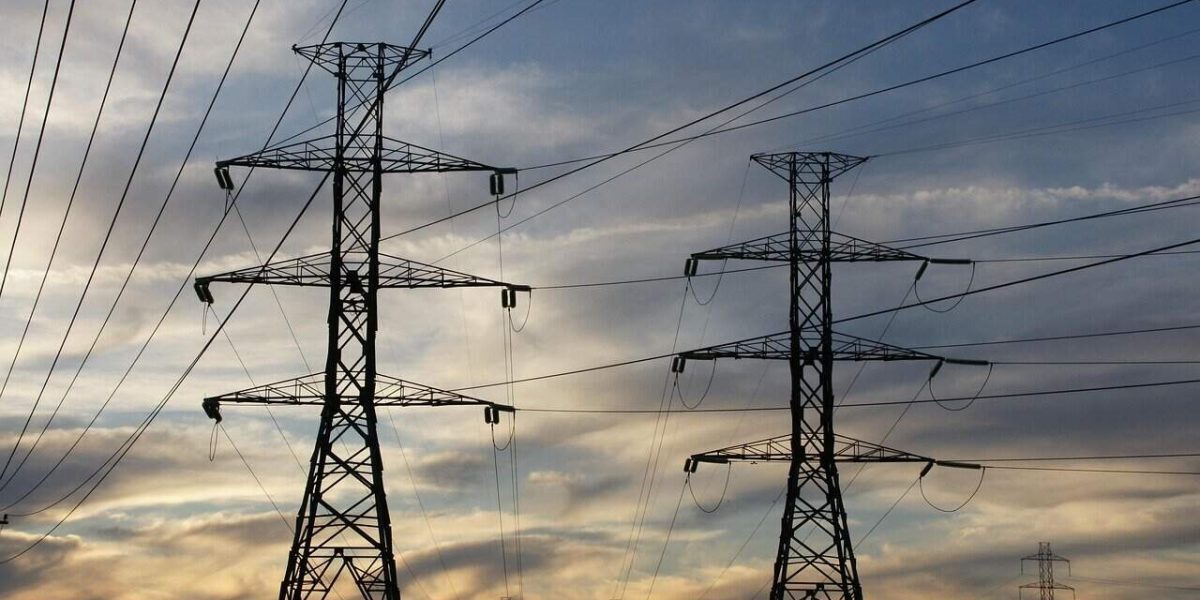 Deputații: Avansul la facturile de energie, mărit la 60%
