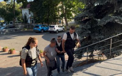 Bărbat dispărut din aprilie, găsit îngropat în curtea casei. Partenera, reținută