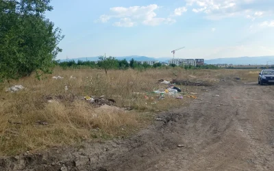Sibiu: Gunoi ilegal pe terenul viitorului spital, promisiuni amânate