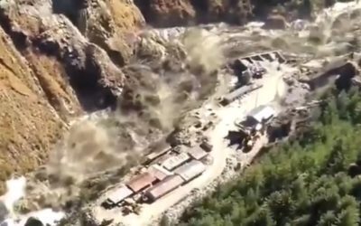 Nepal/Tibet: Viitură devastatoare, 8 morți, 400 turiști dispăruți