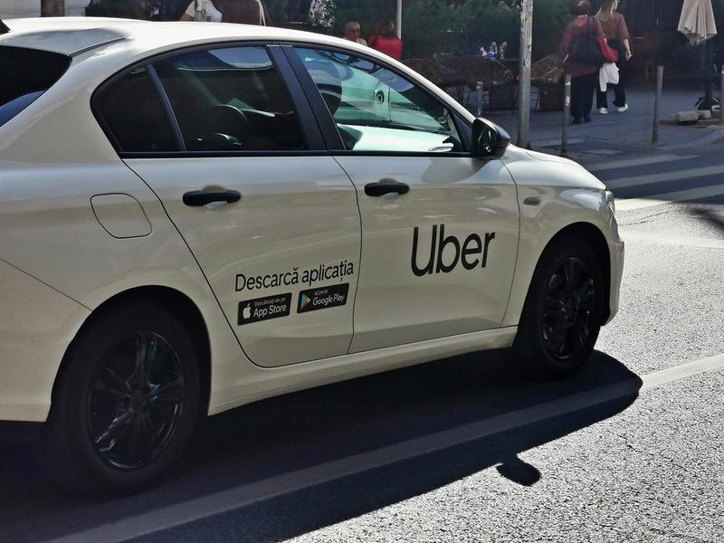 Uber aduce 2.000 de robotaxiuri în Europa