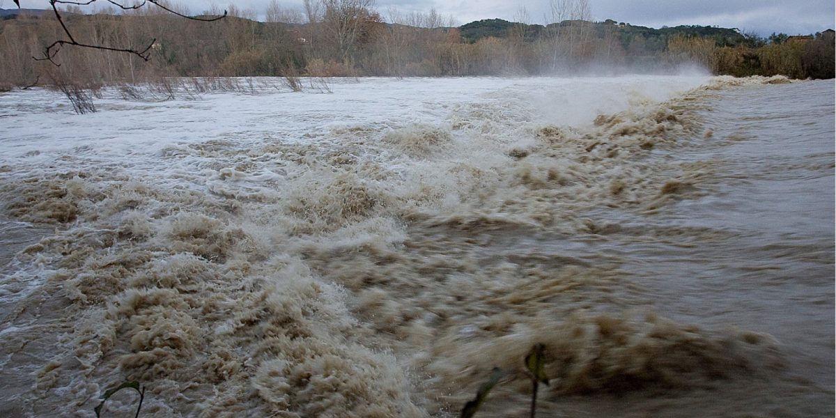 Aiudul scapă de inundații: 115 milioane lei pentru regularizarea râului