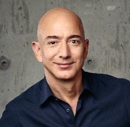 Bezos, la Liverpool: Investitori cumpără pachet minoritar, vizează controlul