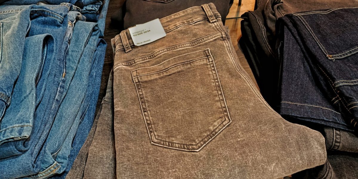 „Pantalonii morții” fac ravagii, modă periculoasă în atenție