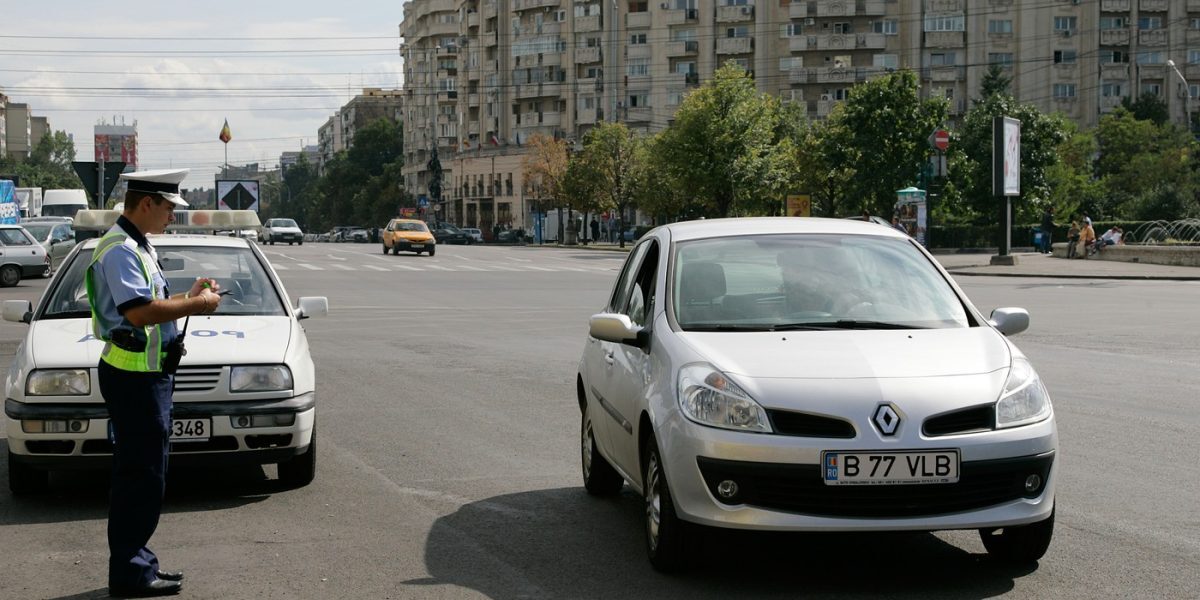 Permisul dispare și fără accident: Iată ce greșeli te lasă pieton