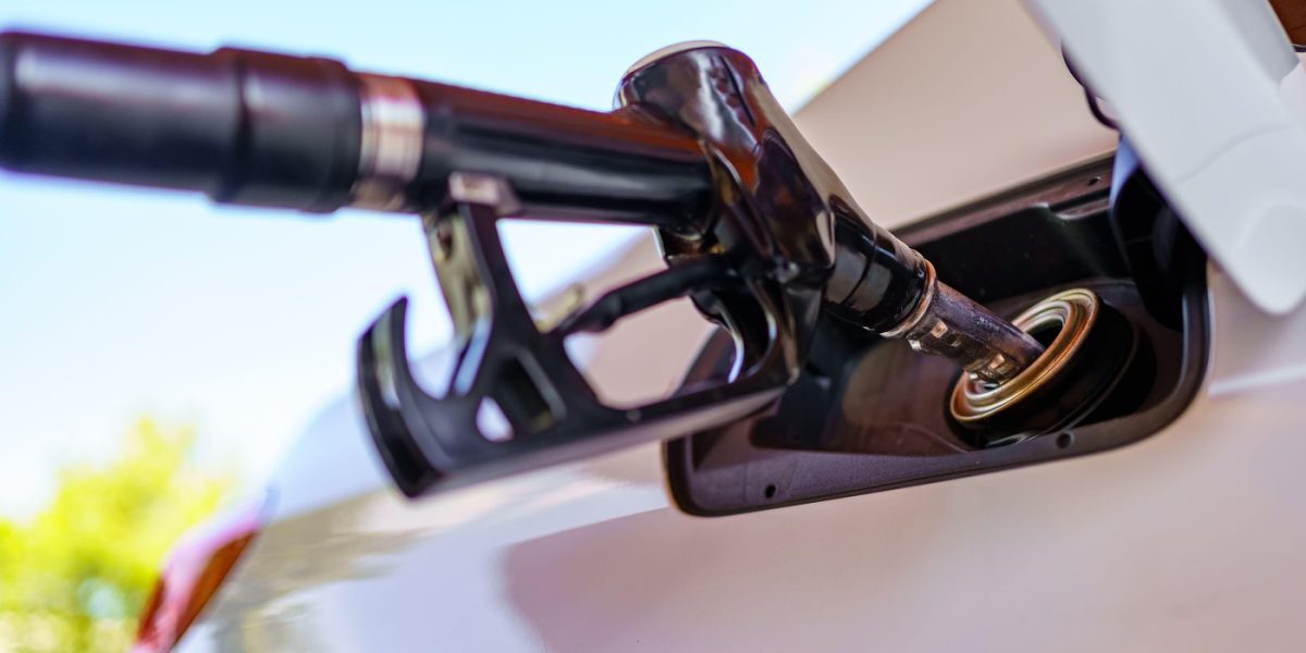Orașul ieftin din România: Prețuri mici la benzină și motorină azi
