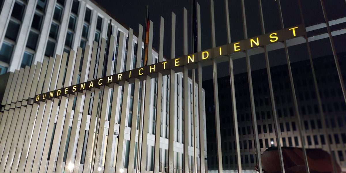 Germania, „vegetarienii” Europei, își înarmează spionii contra lui Putin