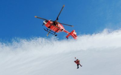 Alpiniști blocați în Bucegi. Intervenție dificilă în Valea Albă