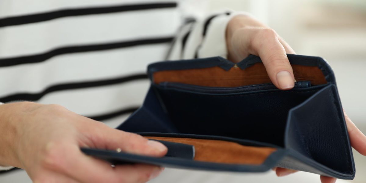 AI dă sfaturi financiare: Încredere sau risc? Experții clarifică